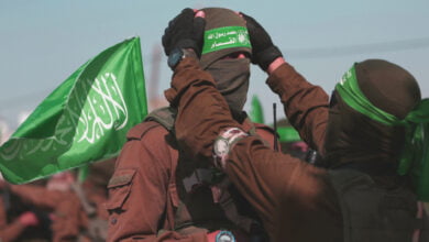 "أبو عبيدة" ينجح في تنفيذ خطة "اصطياد البط"، والاستنزاف العسكري يحبط أهداف إسرائيل