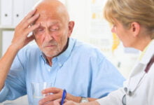 الصيام المتقطع يساعد مرضى الزهايمر على النوم