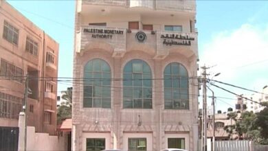 القطاع المصرفي في غزة يواجه تحديات الصمود في ظل قصف الاحتلال