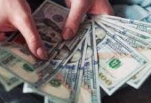 تحديات حوالات المغتربين الغزيين: القيود والحظر وتدمير المصارف