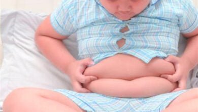 طول وقت جلوس الطفل يزيد الدهون في جسمه