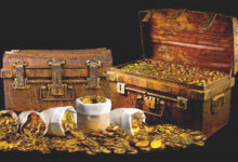 الفضة أم الذهب: أيهما أفضل للاستثمار والادخار؟