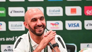 الكاف يلغي عقوبة إيقاف الركراكي في كأس أفريقيا