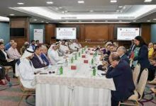 وفد مغربي في قطر يبحث تكثيف الاستثمارات بين الرباط والدوحة