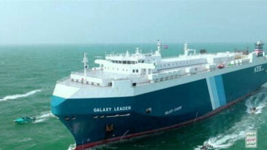 رغم هجمات الحوثيين ناقلات النفط تواصل الإبحار في البحر الأحمر