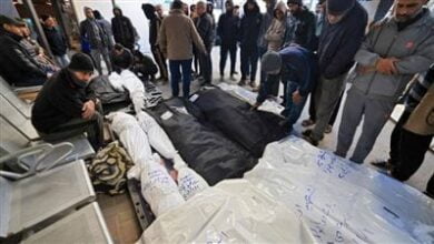 انتشال جثامين بعد انسحاب جزئي للاحتلال من خان يونس واقتحام جديد لمقر الهلال الأحمر