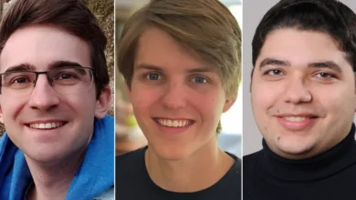 باحثون أحدهم مصري يفكون بالذكاء الاصطناعي رموز مخطوطات متفحمة