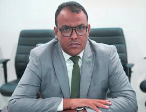 الوزير المنتدب يغادر إلى الرباط العاصمة المغربية