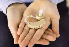 ما هي ‫الطريقة الصحيحة لتنظيف سماعة الأذن الطبية؟