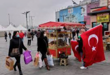 تركيا تعلن التزامها بمكافحة التضخم وتكشف عن استراتيجية لجذب الاستثمارات