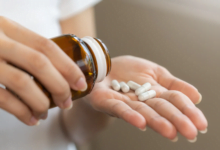 البيوتين مفيد للشعر والجلد والأعصاب والبيض النيئ يمنع امتصاصه