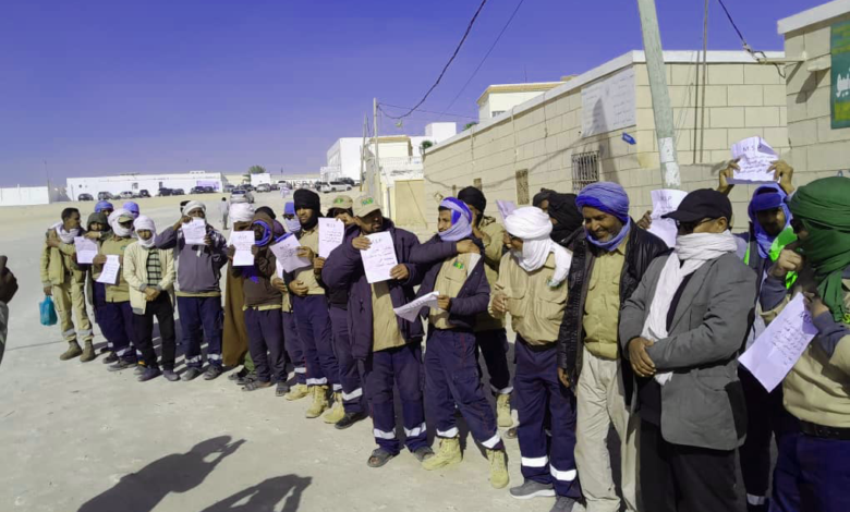 احتجاج عمال شركة الأمن الخاص في نواذيبو يطالبون بالتأمين