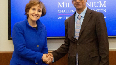 جلسة تباحث بين وزير الاقتصاد ورئيسة مؤسسة تحدي الألفية