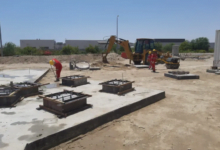 هل تعديل آلية تصاريح العمل في الكويت يؤدي إلى تخفيض أجور العمالة؟