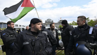 رئيس ألمانيا يلغي نقاشا حول غزة وشرطة برلين تزيل مخيم اعتصام