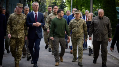 زيلينسكي وستولتنبرغ يتعجلان الأسلحة الغربية لأوكرانيا