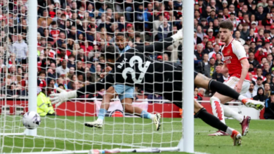 أستون فيلا يصعق أرسنال ويقدم خدمة لمانشستر سيتي