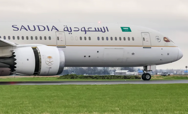 الخطوط السعودية تعلن عن صفقة لشراء 105 طائرات من إيرباص
