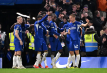 تشلسي يعصف بآمال توتنهام ويسدي خدمة لأستون فيلا