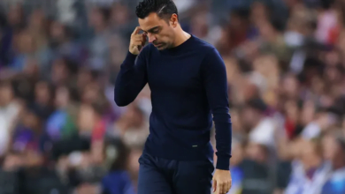 برشلونة يقيل المدرب الإسباني تشافي