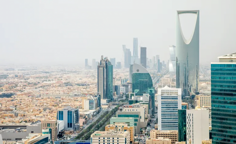 السعودية تسجل عجزا قدره 3.3 مليارات دولار بميزانيتها للربع الأول