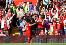 صلاح يعيد ليفربول إلى سكة الانتصارات وتشلسي يسحق وست هام بخماسية