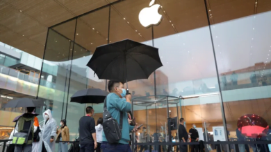 في سابقة تاريخية للشركة موظفو أحد متاجر "آبل" يصوتون لصالح الإضراب