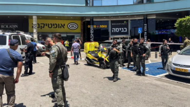 أحدهما بوضعية حرجة: إصابة جنديين في عملية طعن شمال إسرائيل