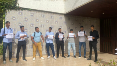 طلاب موريتانيا بالمغرب يحتجون لصرف المنح والسفارة تستدعي الأمن 