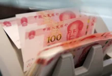 الصين تخفض الفائدة لدعم الاقتصاد وسط تراجع في القروض المتعثرة