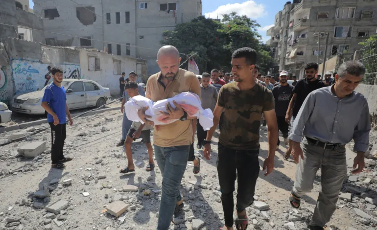 العدوان الإسرائيلي على غزة: ارتفاع أعداد الشهداء والجرحى وتوقعات بزيادة الأعداد