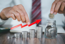التوازن بين الادخار والاستثمار: مفتاح لتحقيق الصحة المالية المستدامة