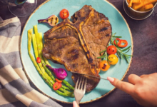 فوائد ومخاطر اللحوم على البشرة: الاعتدال هو المفتاح