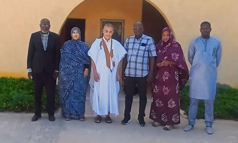 انواذيبو:النائب و العمدة يستقبل مسؤول الصحة بالحليب الأحمر الفرنسي