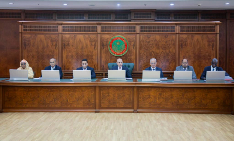 تعيين مديرا للشركة الوطنية للماء و إنهاء مهام ولد اعبيدنا