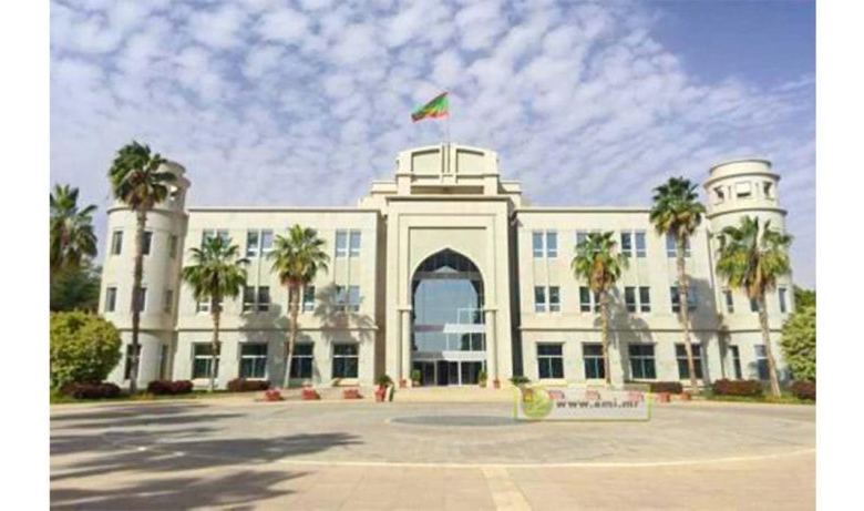 مرسوم بتعيين وزير مستشار برئاسة الجمهورية