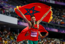 سفيان البقالي يثبت تفوقه في سباق 3 آلاف متر موانع ويحصد الذهبية في أولمبياد باريس