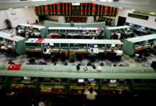 الأسهم التركية تحت ضغط: تراجع حاد وسط ارتفاع الفائدة واستمرار التضخم