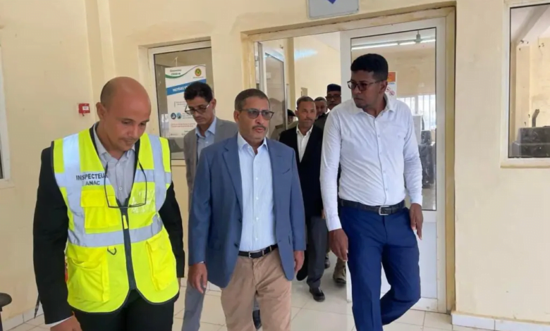 وزير النقل: سنأخذ إجراءات قانونية ضد منفذي المشاريع المتأخرة