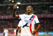 برادلي باركولا يتألق في باريس سان جيرمان ويخفف وطأة رحيل مبابي