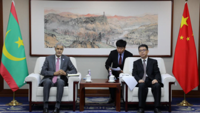 وزير الاقتصاد والمالية يتباحث مع نائب رئيس الوكالة الصينية للتعاون