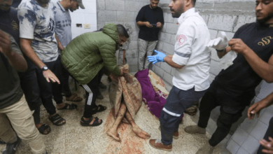 قصف إسرائيلي يستهدف مدرسة نازحين في غزة ويسفر عن 7 شهداء