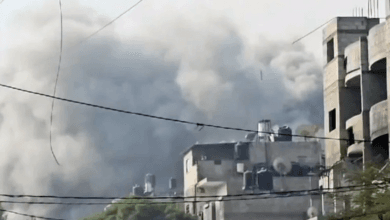 القصف الإسرائيلي يحول منازل غزة إلى رماد وسط حصار خانق واستهداف ممنهج للمدنيين