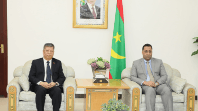 الوزير الأول المختار ولد اجاي يلتقي السفير الصيني لتعزيز العلاقات الثنائية