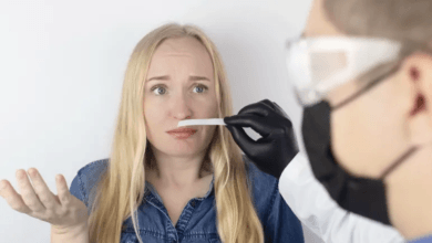 هيئة الخدمات الصحية البريطانية تطلق حملة تطعيم ضد الوباء الثلاثي: كوفيد-19، الإنفلونزا، والفيروس التنفسي المخلوي