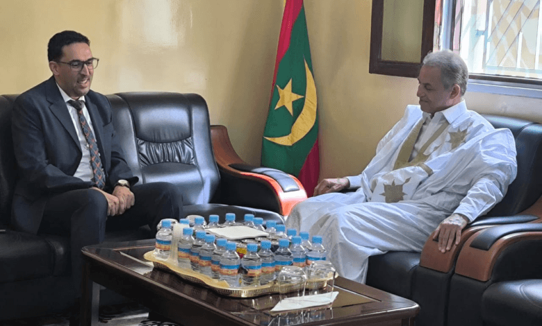 عمدة انواذيبو يستقبل القنصل العام للمملكة المغربية