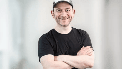 عودة نعوم شازير إلى غوغل: استثمار ضخم في مستقبل الذكاء الاصطناعي