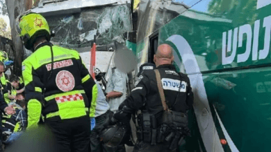 إصابة 50 إسرائيليًا في حادث دهس بشاحنة شمال تل أبيب: الشرطة تشير إلى دوافع "قومية"