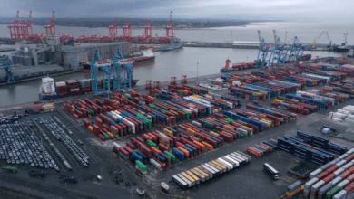 المصدرون الصينيون يتخذون تدابير استباقية ضد مخاطر التعريفات الجمركية مع اقتراب الانتخابات الأميركية