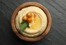 كيفية التعرف على فساد الحمص ومخاطره الصحية